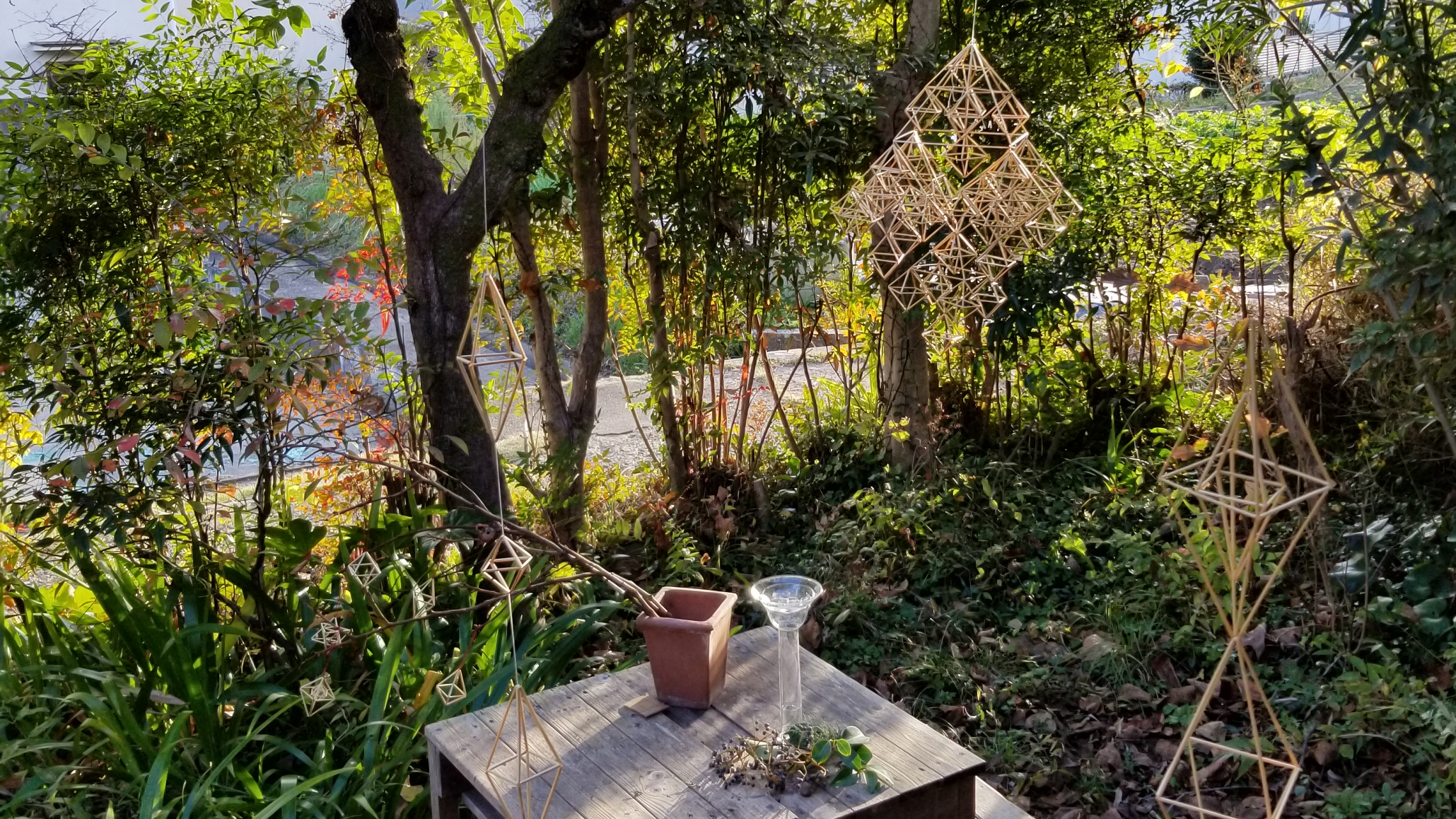 ヒンメリのある庭